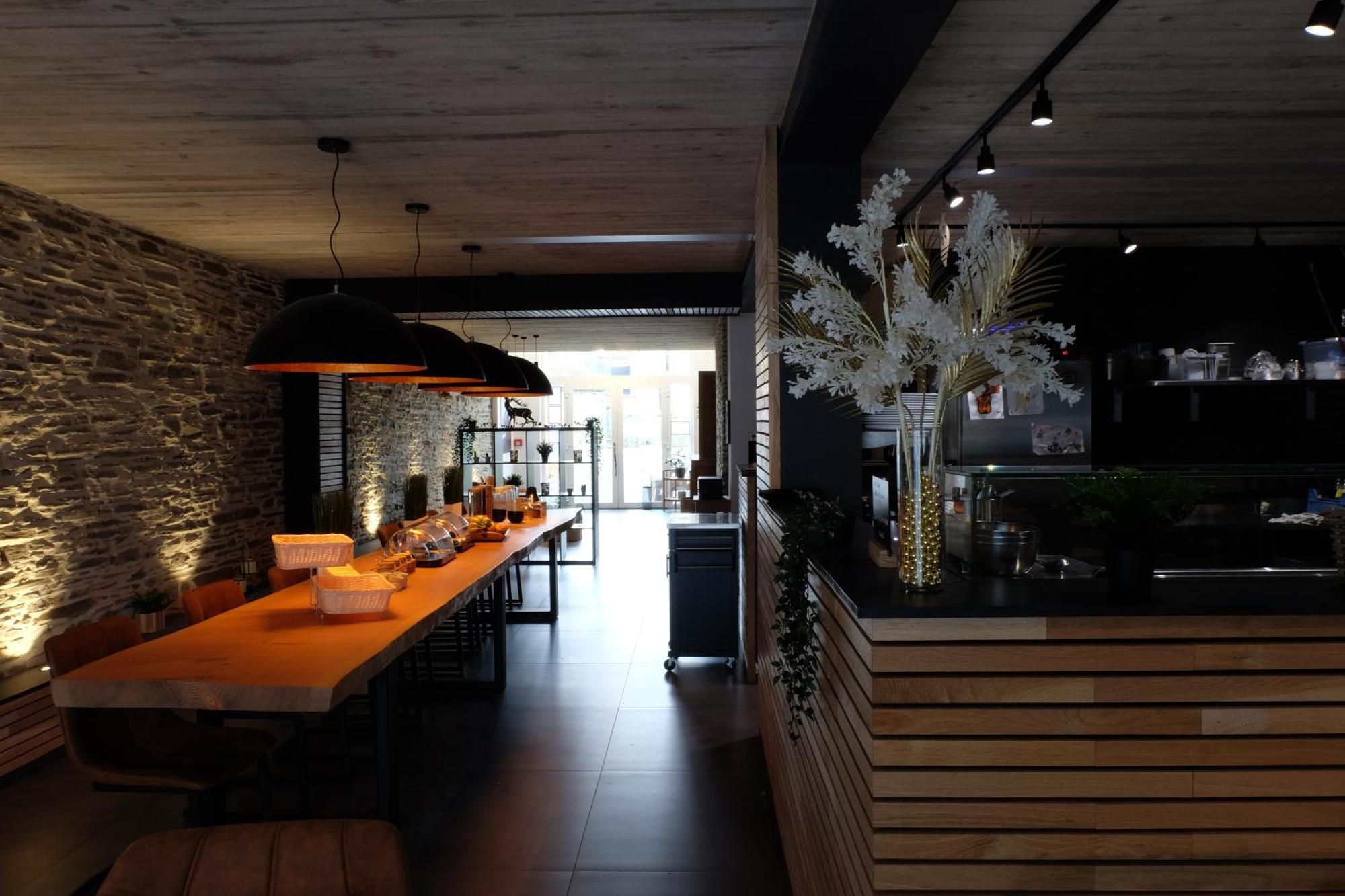 Le Cerf D'Or Hotel แอร์บูมองต์ ภายนอก รูปภาพ